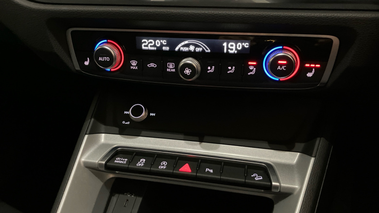 Audi Q3 35 TFSI Sport 5dr S Tronic [Comfort+Sound Pack] Petrol Estate